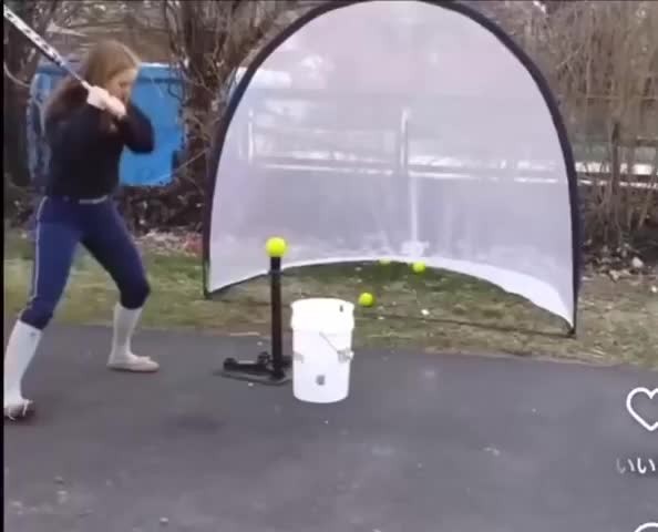 SPORTS SOS | 남동생들 부려먹는 누나 [속보]