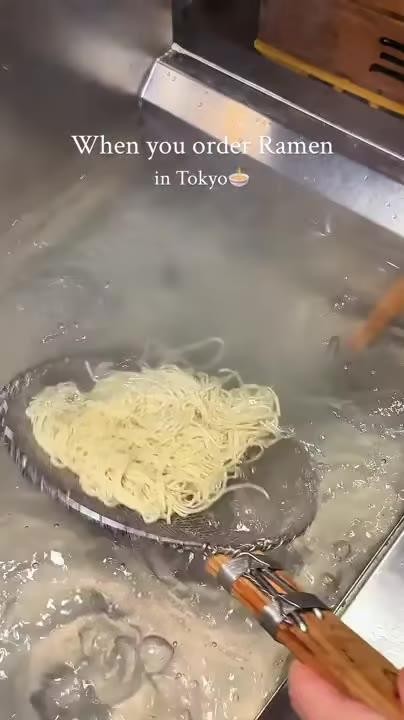 SPORTS SOS | 도쿄에서 인기라는 고기 폭탄 라멘.mp4 정보