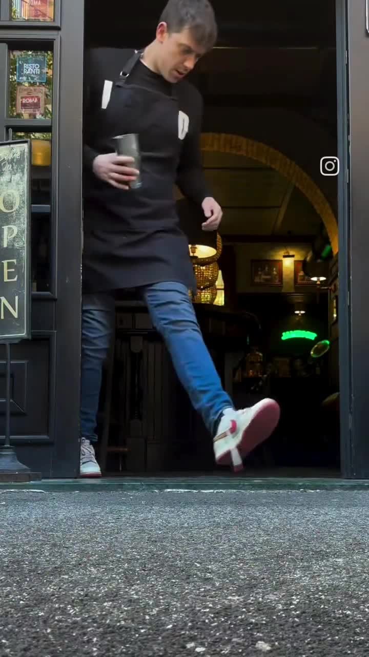 SPORTS SOS | 사람이 돈에 굴복하는 과정 [속보]