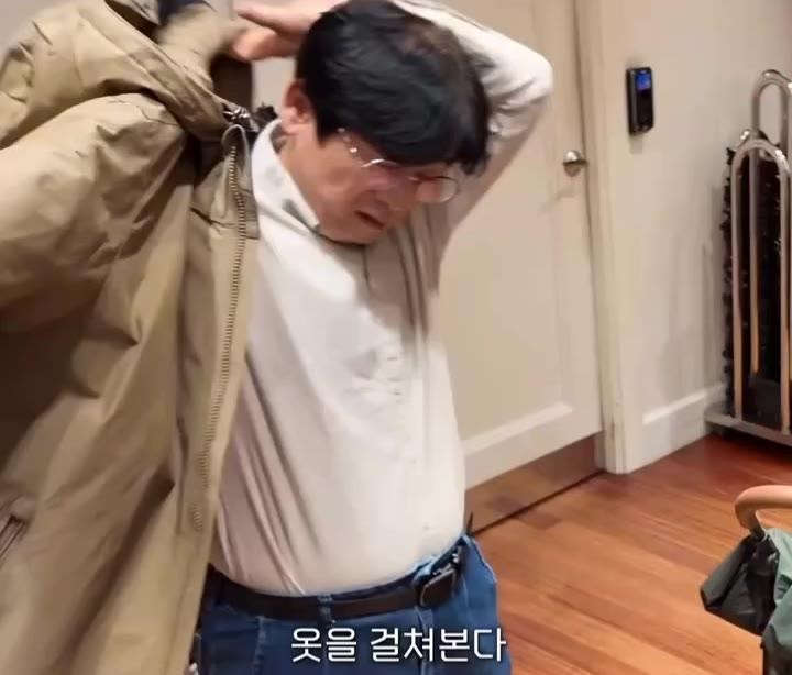 SPORTS SOS | 난생 처음 비싼 옷을 샀을 때 아빠 반응...mp4 [속보]