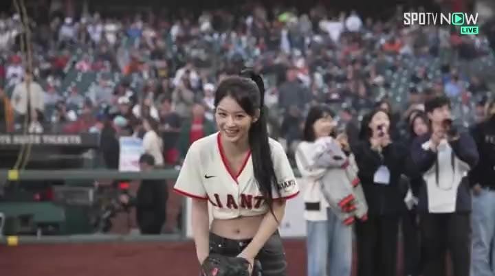 SPORTS SOS | 엔믹스 설윤 시구장면 mp4 (필독)