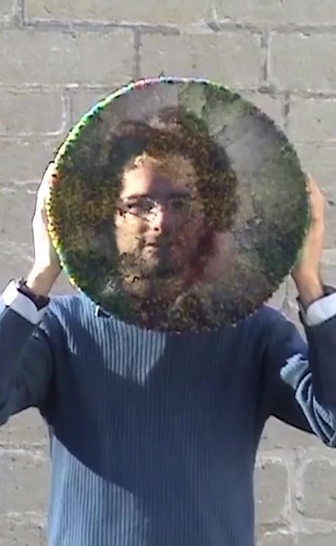 SPORTS SOS | 빨대 구멍을 통해 바라본 얼굴 모습.jpg 정보