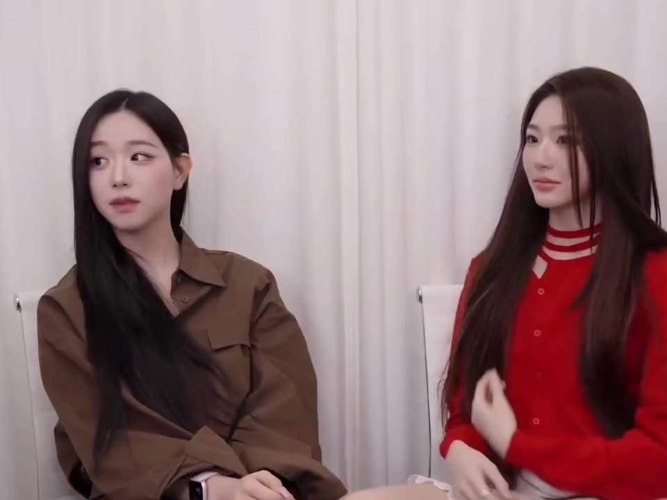 SPORTS SOS | 김채연 냄새 맡아보는 트리플에스 멤버 확인 필수