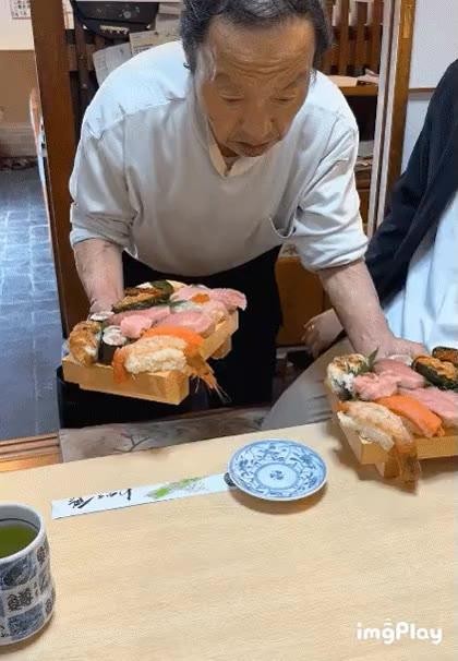 SPORTS SOS | 도쿄 3천엔 초밥 수준.gif [속보]