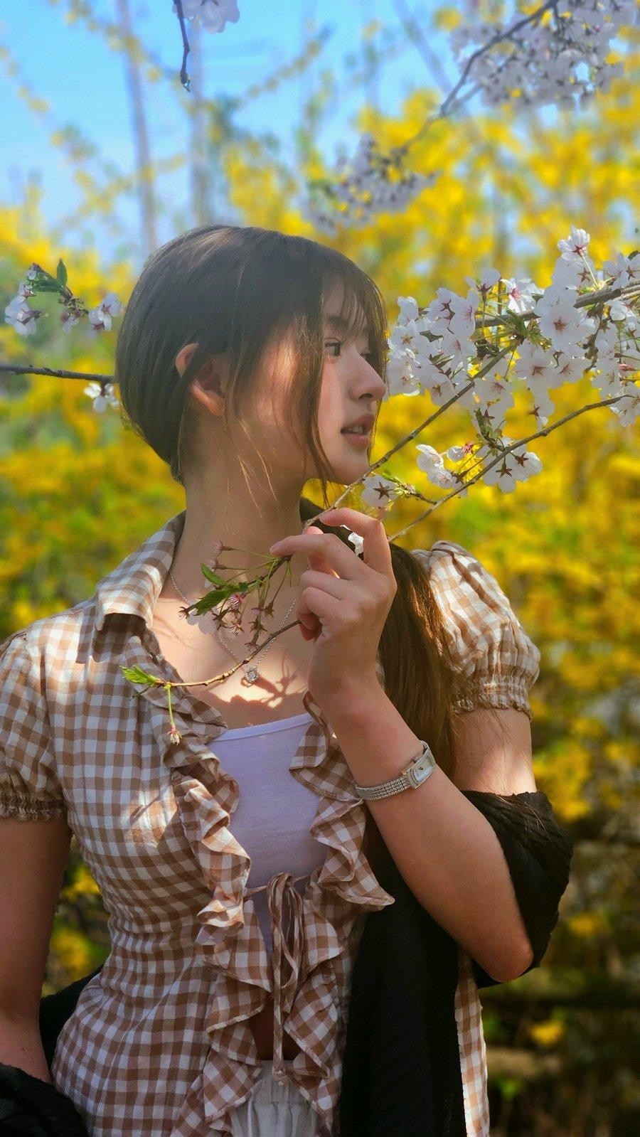 SPORTS SOS | 벚꽃 구경 간 피프티피프티 아테나 확인 필수