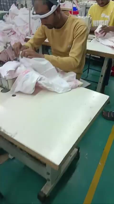 SPORTS SOS | AI 를 위해 머리에 캠을 달고 작업하는 인도 노동자들 ㄷㄷㄷㄷㄷㄷ [속보]