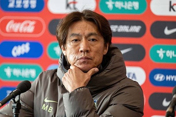 SPORTS SOS | '내분·감독 교체' 홍역 앓은 한국, 2026 월드컵 성패는 '분위기 반전'에 달렸다 (필독)