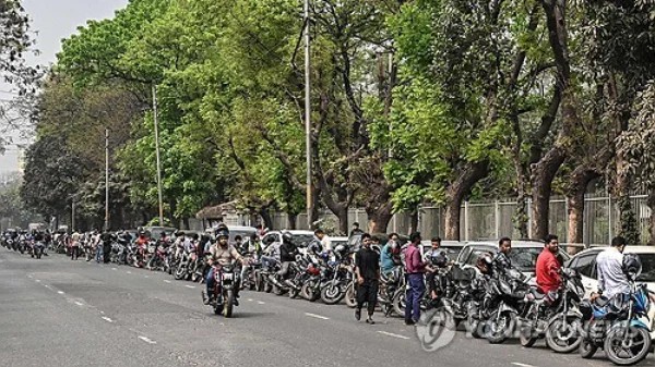 SPORTS SOS | "기름 사려다 살인까지" 남아시아 '고유가 패닉 확인 필수