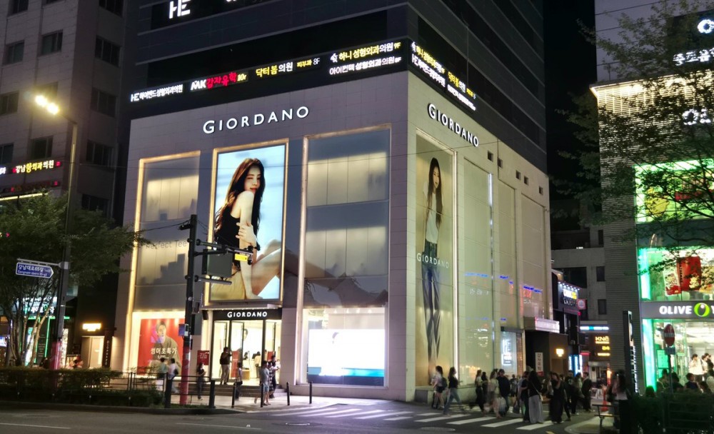 SPORTS SOS | 19년 만에 적자 기록한 의류 브랜드 확인 필수